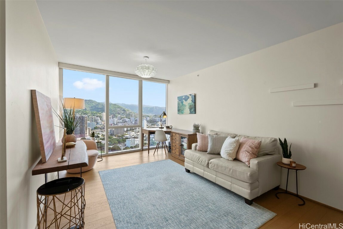 Property Photo:  888 Kapiolani Boulevard 4211  HI 96813 