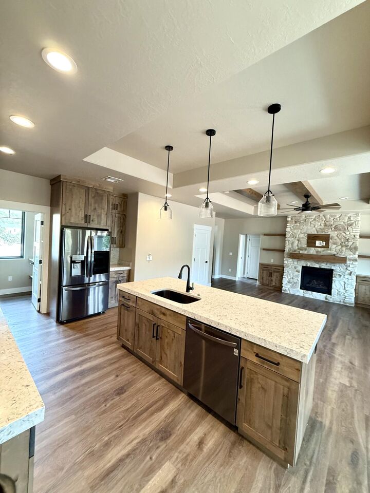 Property Photo: 2906 W Rock Ridge Rd UT 84720