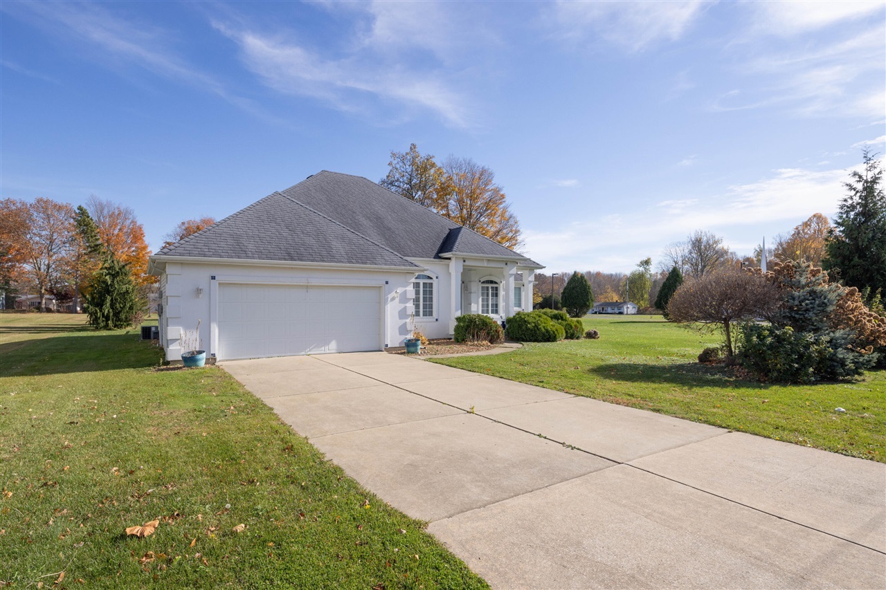 Property Photo: 4549 Forest Beach Road MI 49098-8328