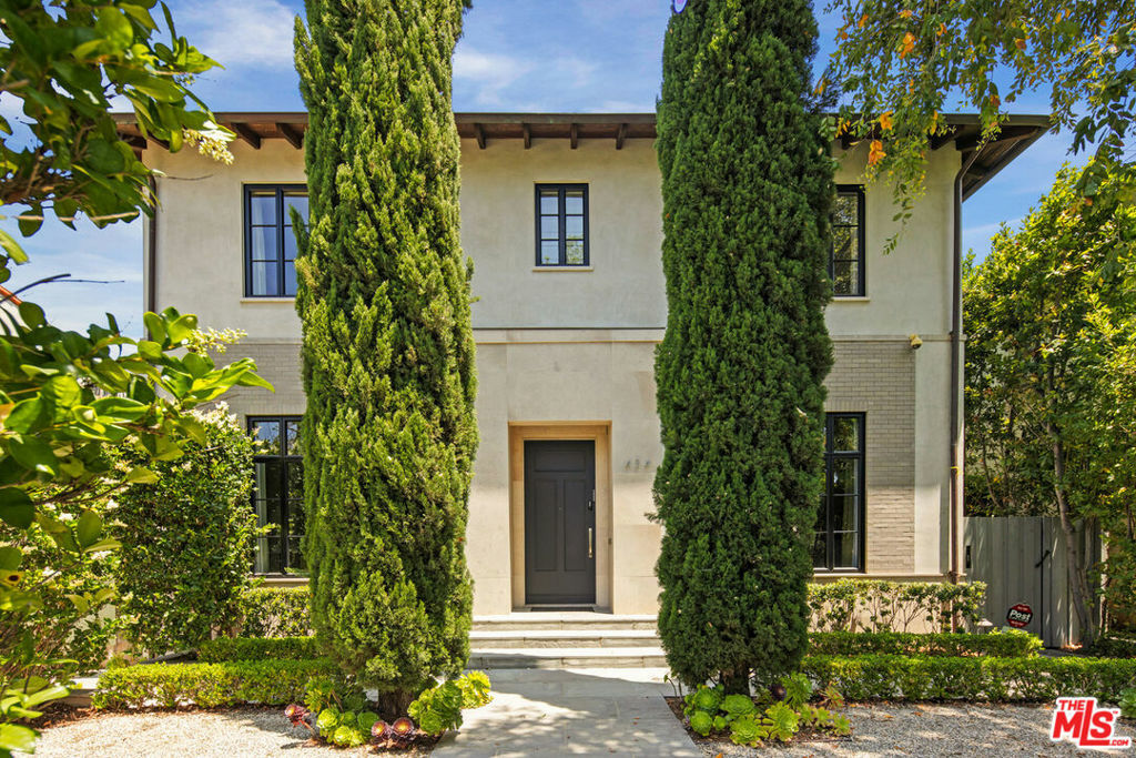 Property Photo:  434 N Mansfield Avenue  CA 90036 