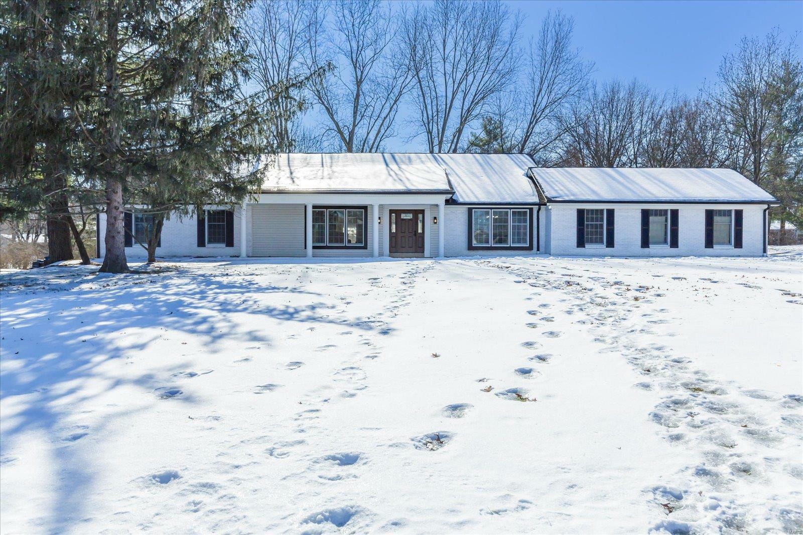 Property Photo:  15890 Richborough Road  MO 63017 