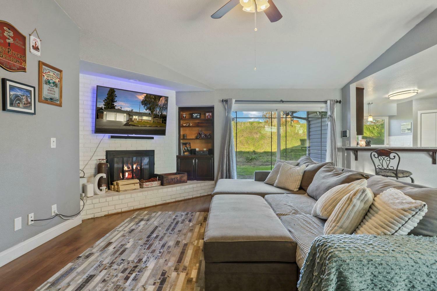 Property Photo:  818 Foxfire Drive  CA 95337 