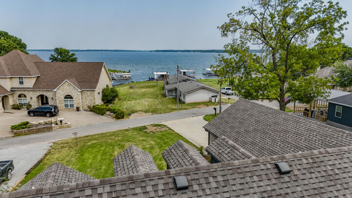Property Photo: 27967 S 563 Rd OK 74331