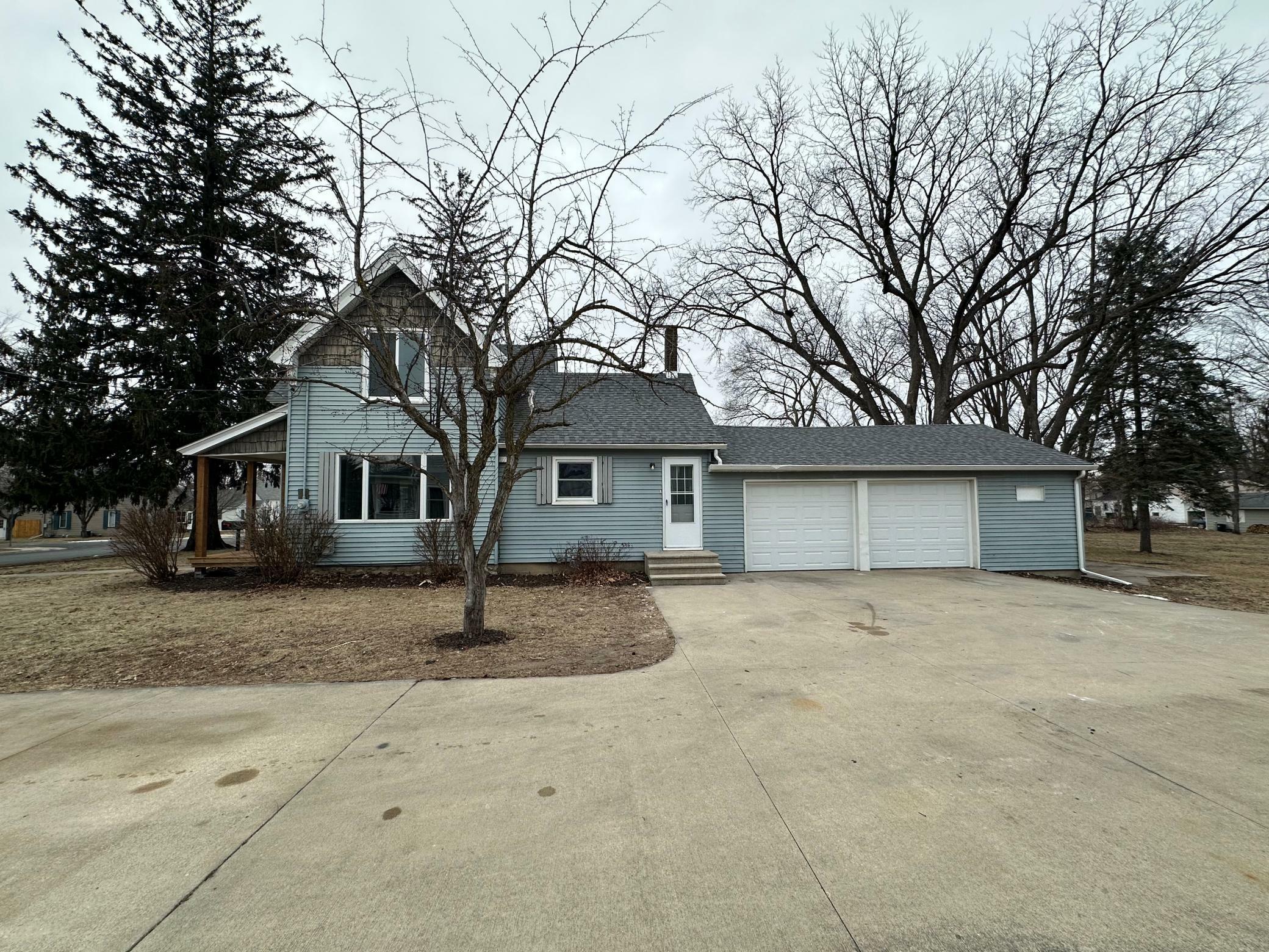 Property Photo:  313 2nd Street SW  MN 55976 