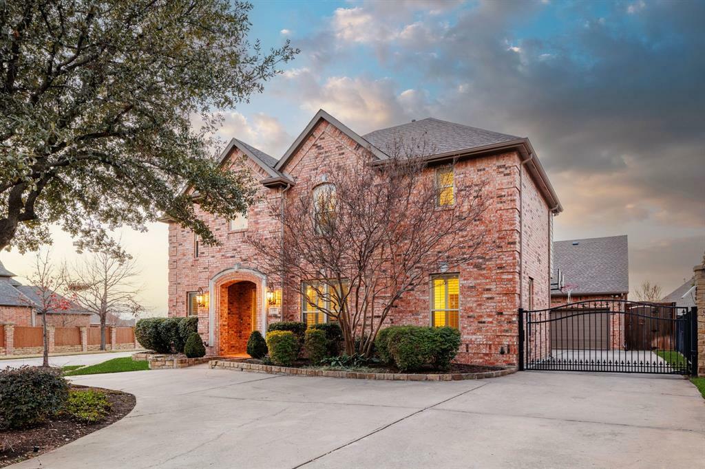 Property Photo:  1100 King Bors Lane  TX 75056 