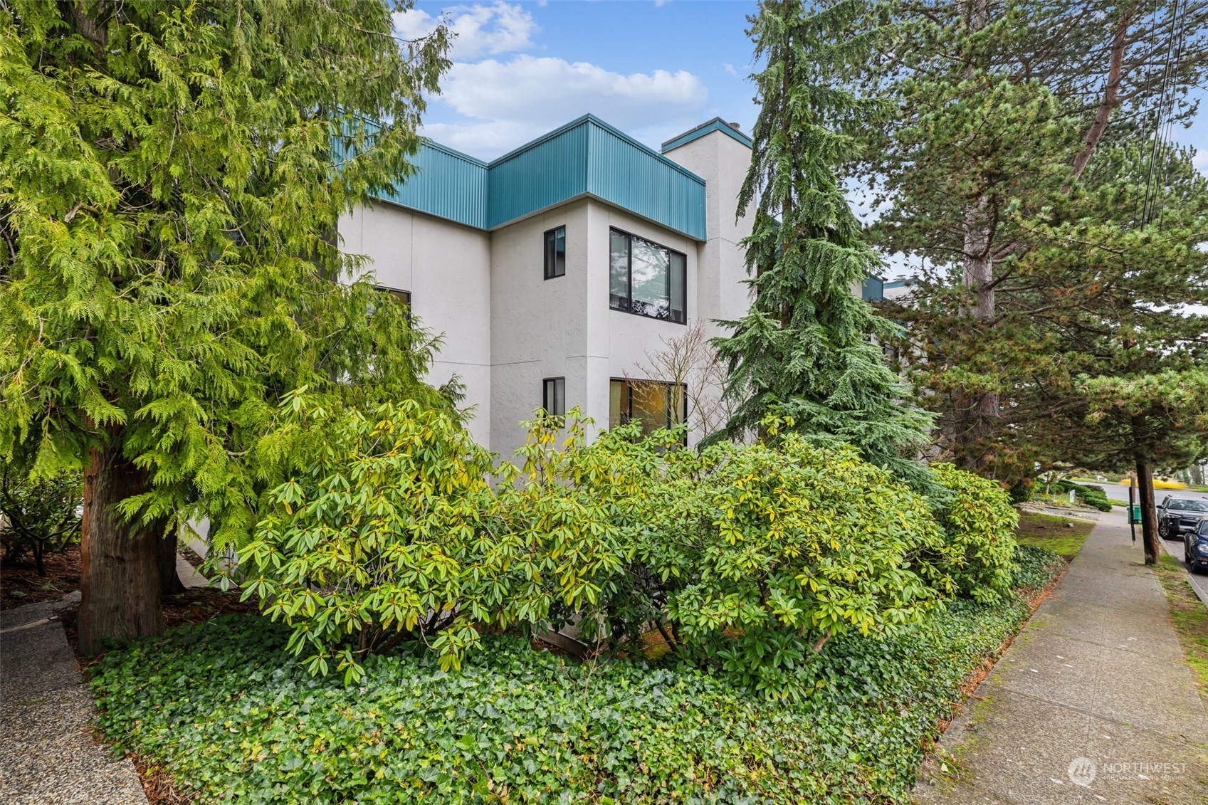 1740 NE 86th Street 202  Seattle WA 98115 photo