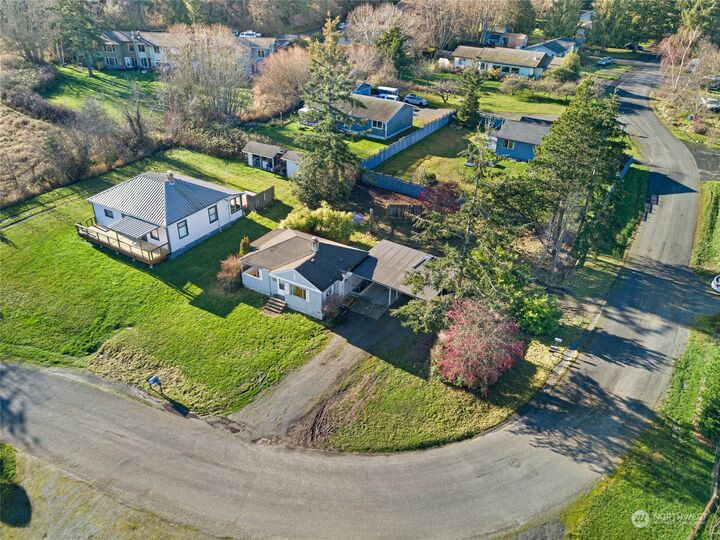 Property Photo: 735 Harbor Street WA 98250