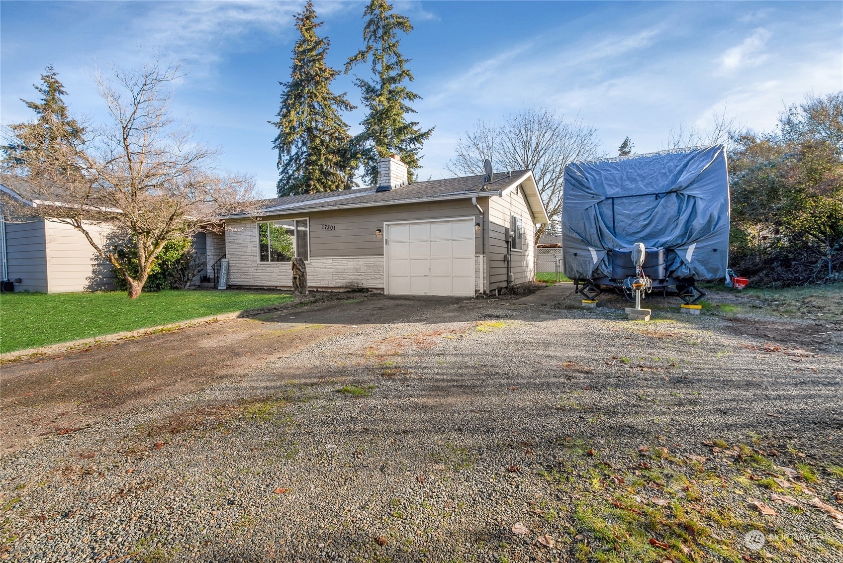 Property Photo:  17301  6th Avenue Ct E  WA 98387 