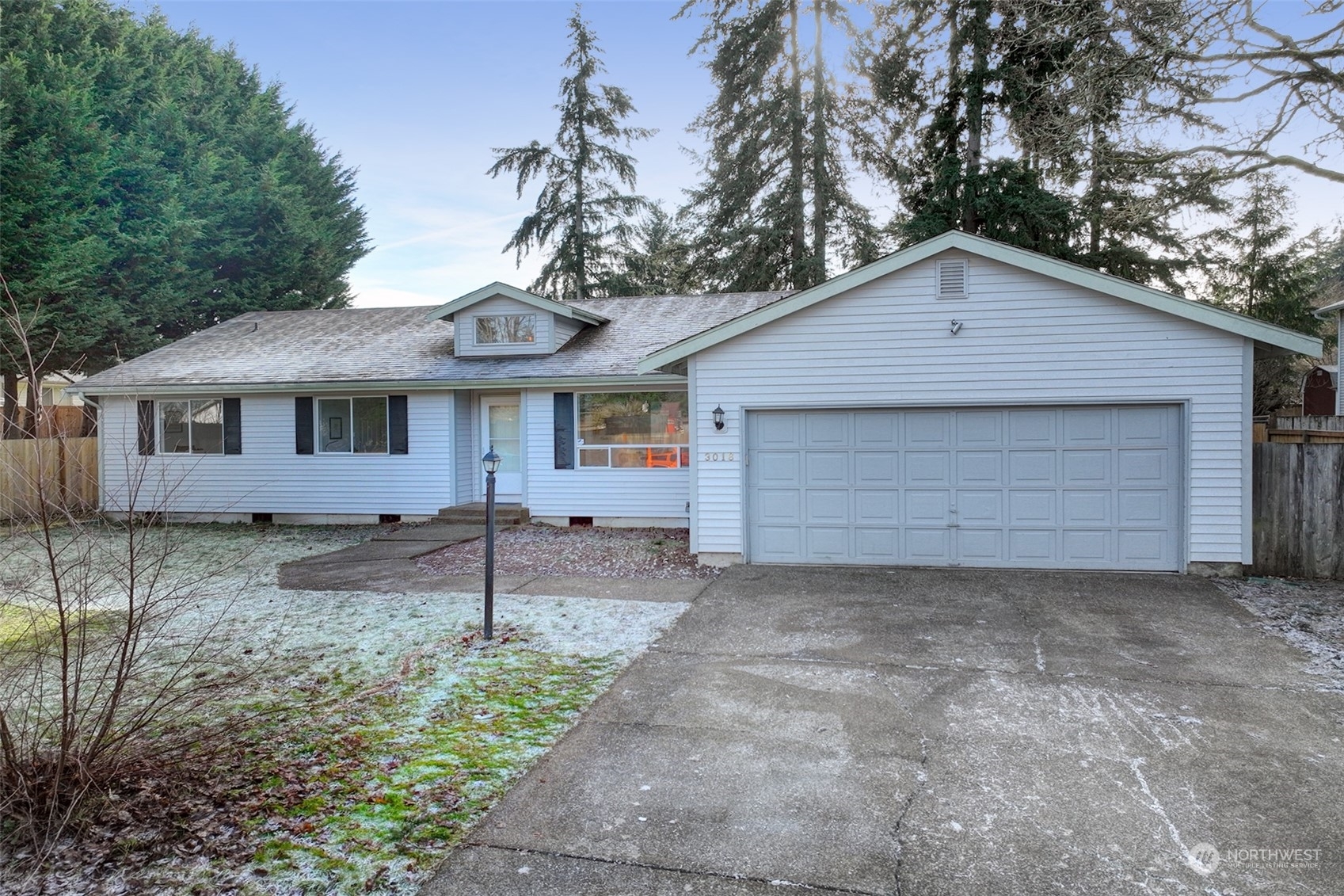 Property Photo:  3016  242nd Street E  WA 98387 