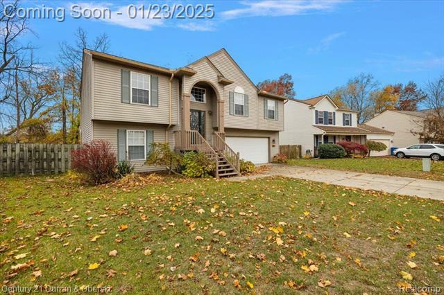 Property Photo:  2817 Riverside Drive  MI 48329 