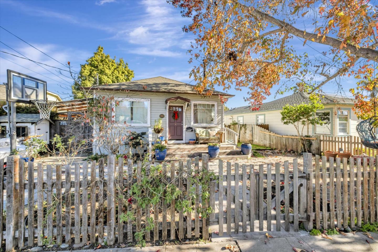 Property Photo:  416 Stanford Avenue  CA 95062 