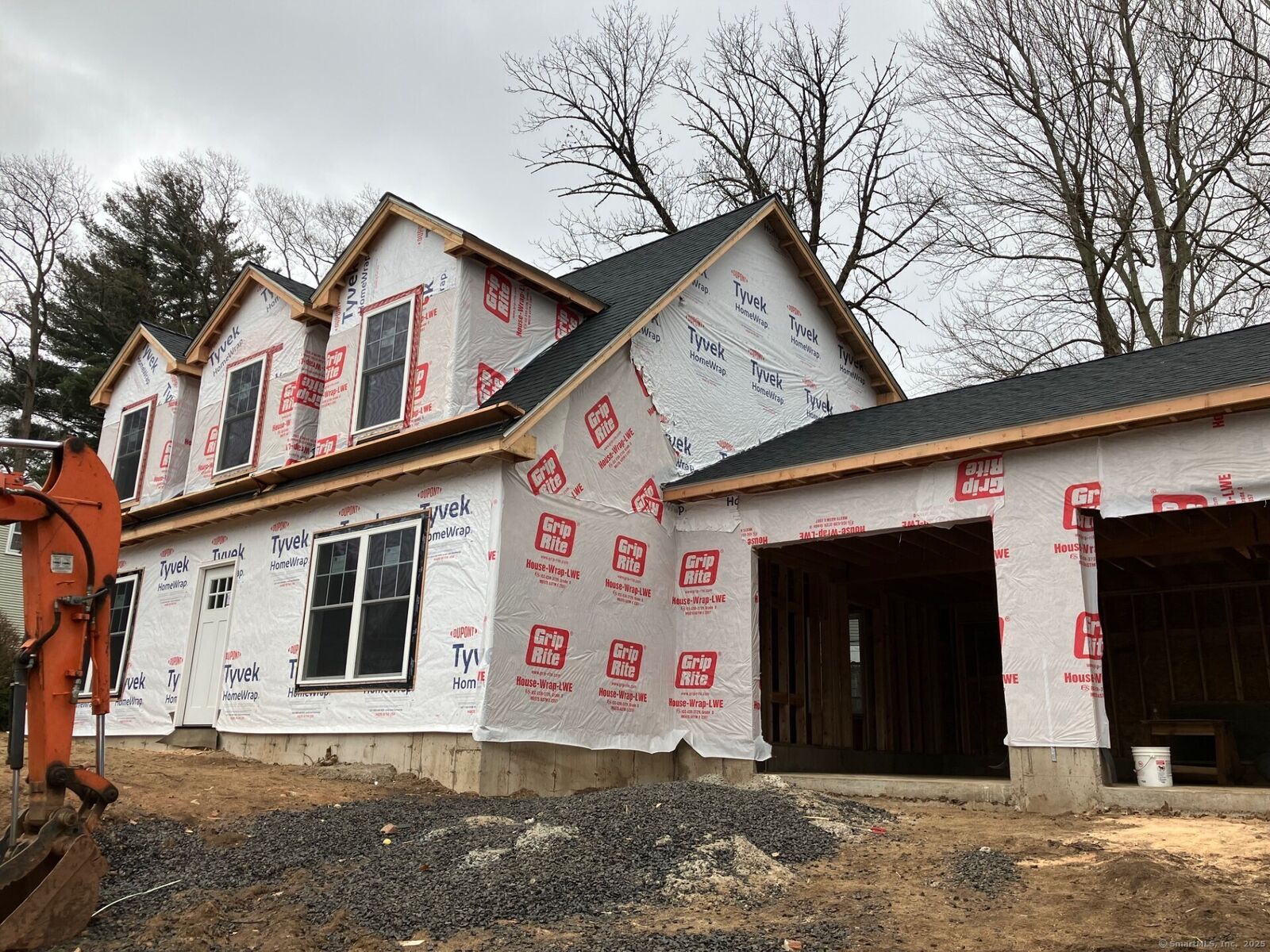 Property Photo:  164 East Road  CT 06010 