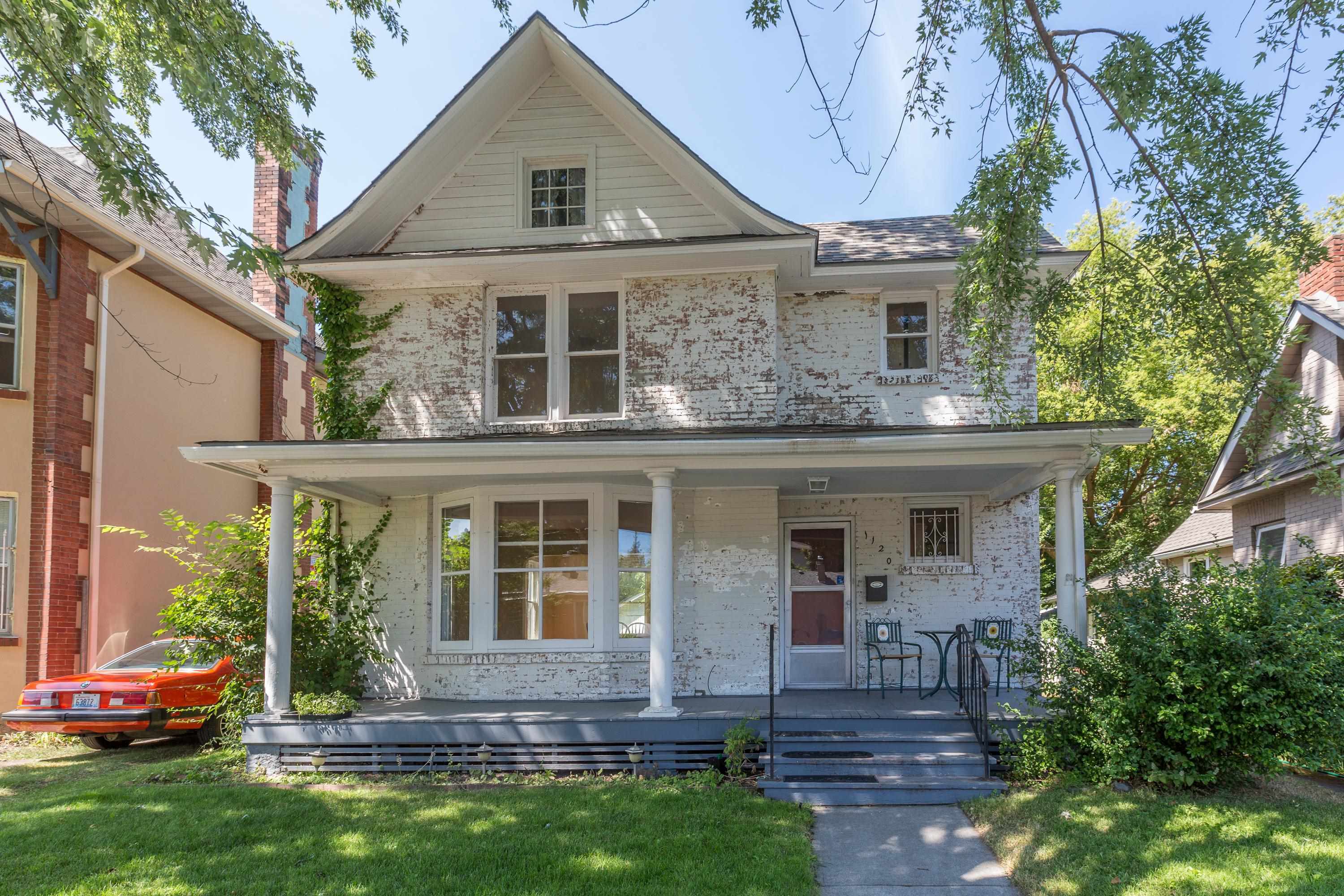 Property Photo: