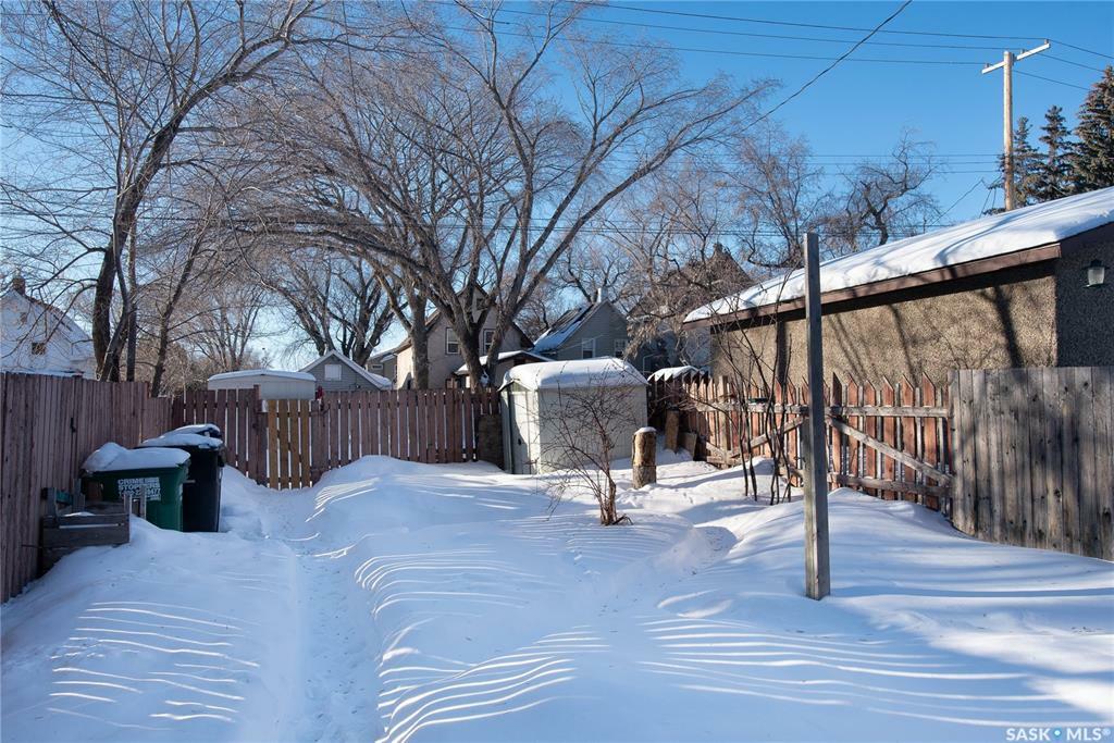 Property Photo:  315 I Avenue N  SK S7L 2G5 