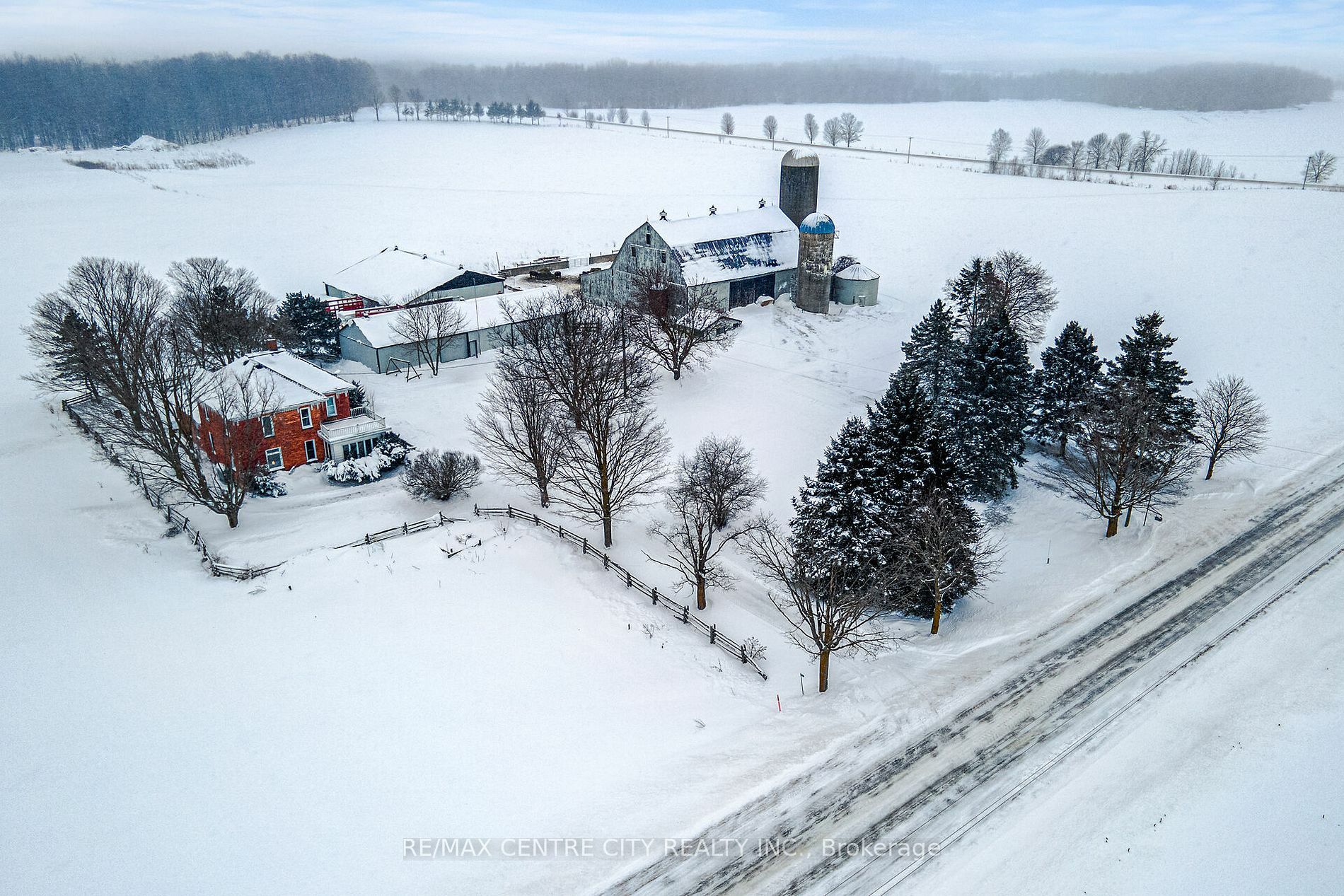 Photo de la propriété:  997 Concession 2 Rd  ON N0G 2S0 