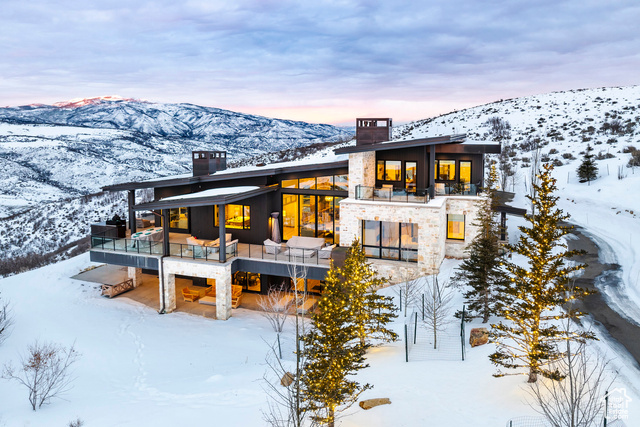 Property Photo: 9491 N Promontory Summit Dr UT 84098