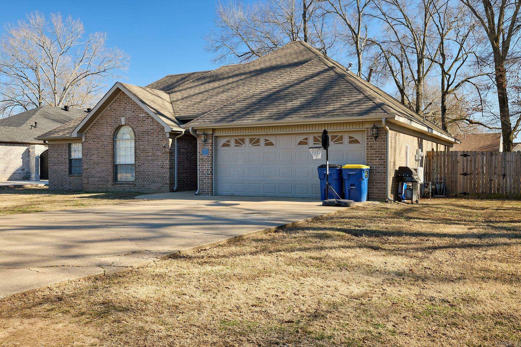 Property Photo:  2107 S 2nd Street  AR 72023 