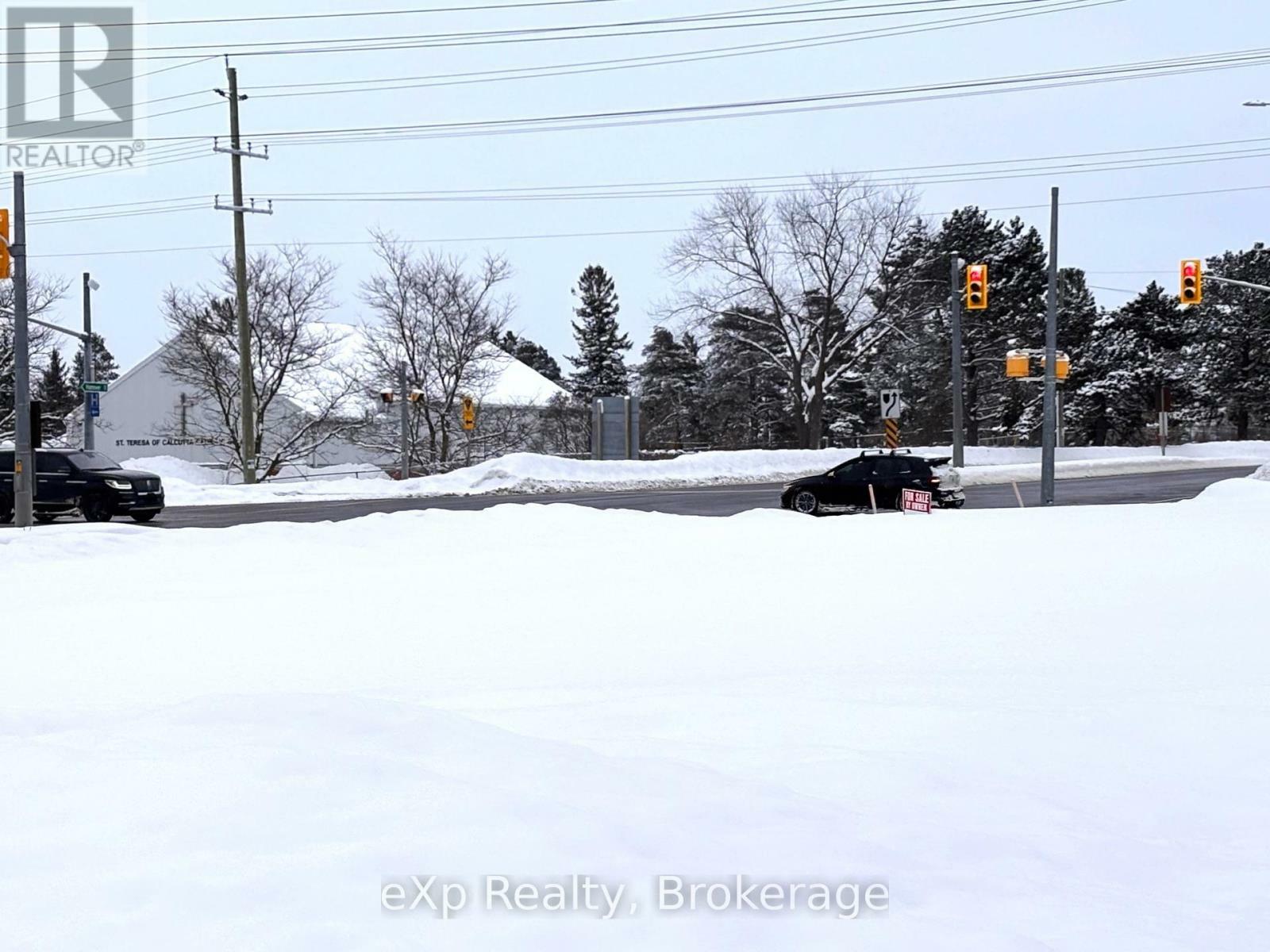 Property Photo:  2 Kincardine Road  ON N0G 2V0 