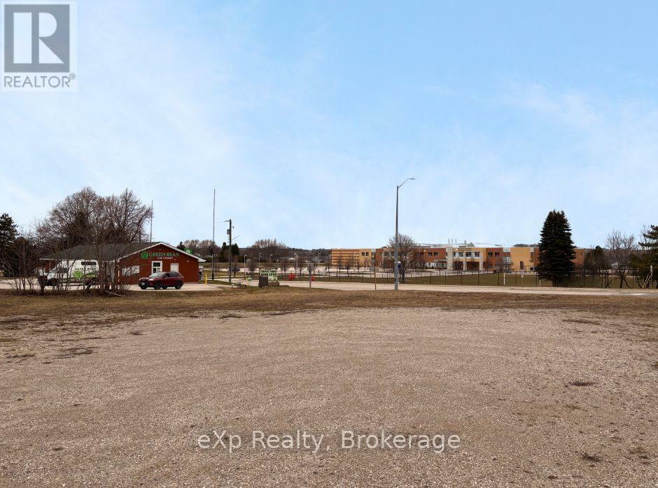 Property Photo:  2 Kincardine Road  ON N0G 2V0 