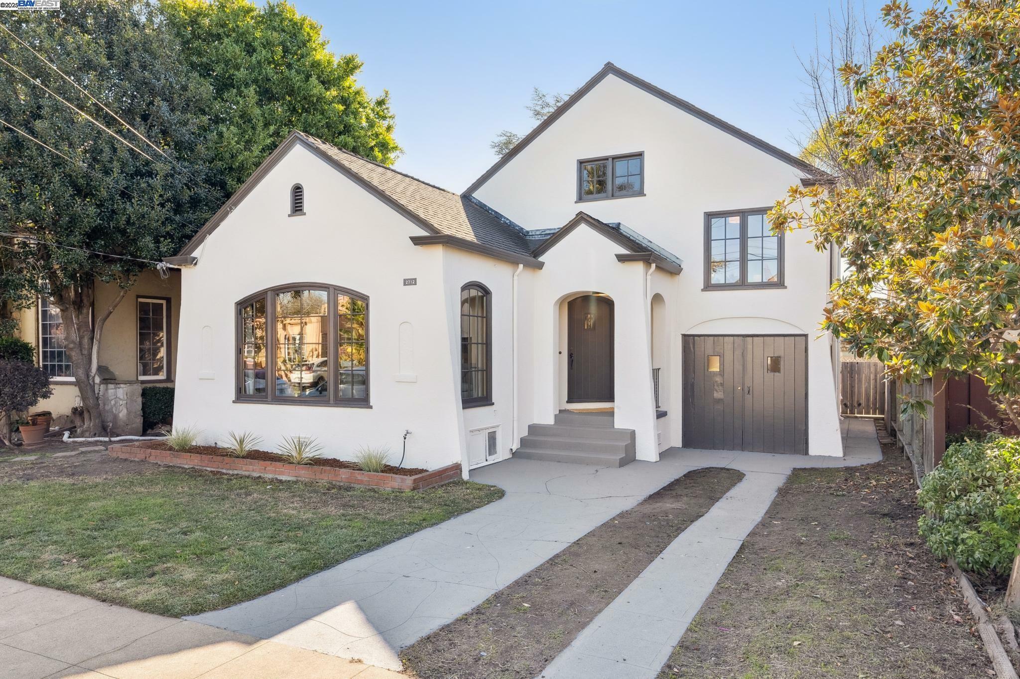 Property Photo:  2712 Calhoun St  CA 94501 