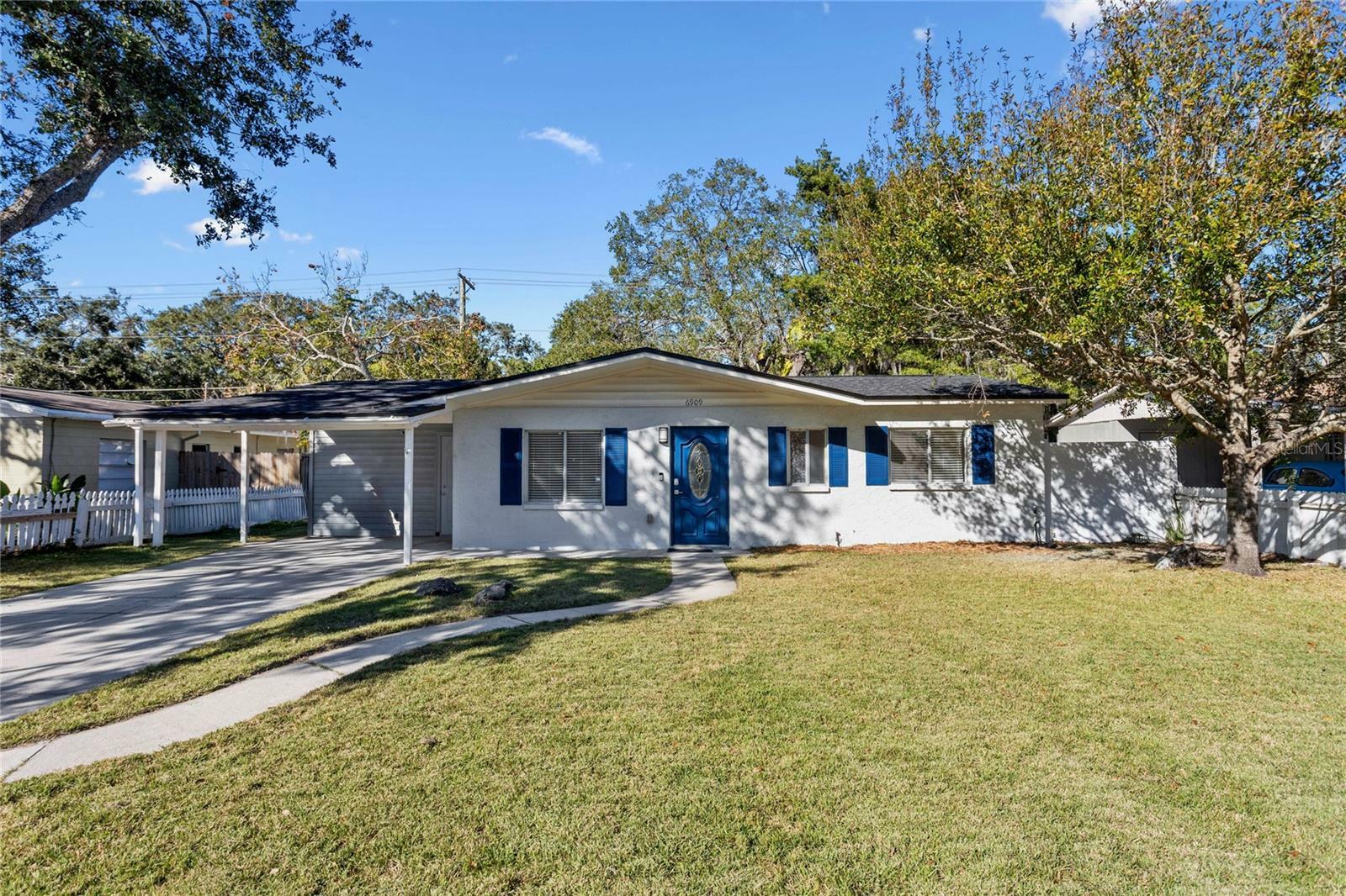 Property Photo:  6909 Dimarco Road  FL 33634 