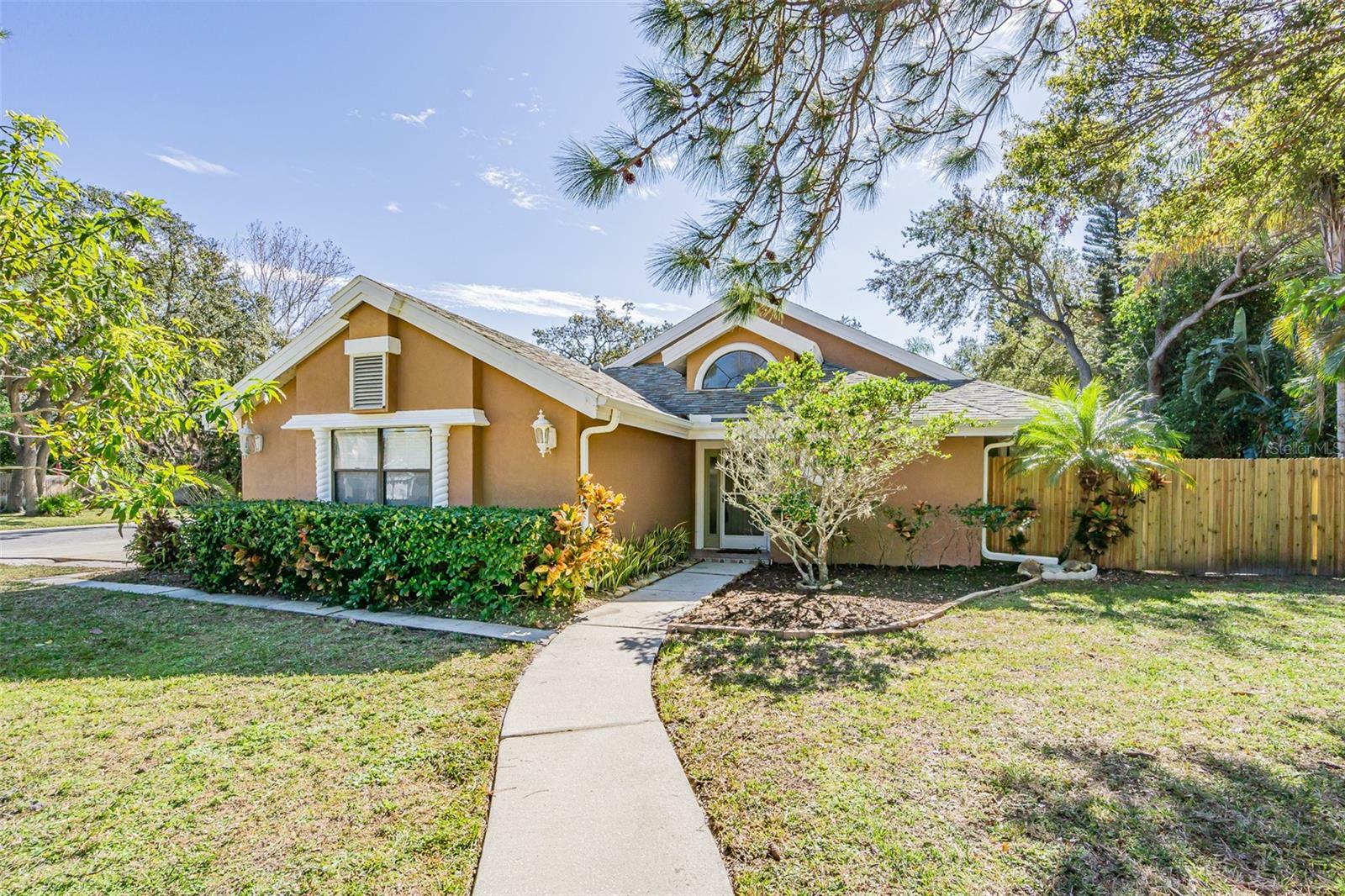 Property Photo:  2920 Longbrooke Way  FL 33760 