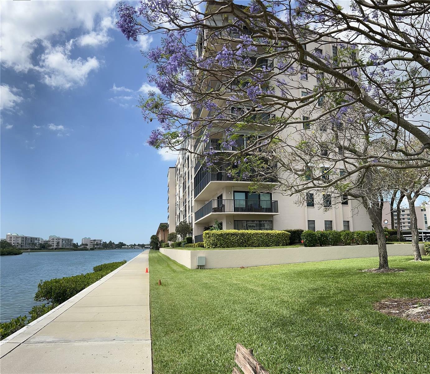 Property Photo:  7600 Sun Island Drive S 804  FL 33707 