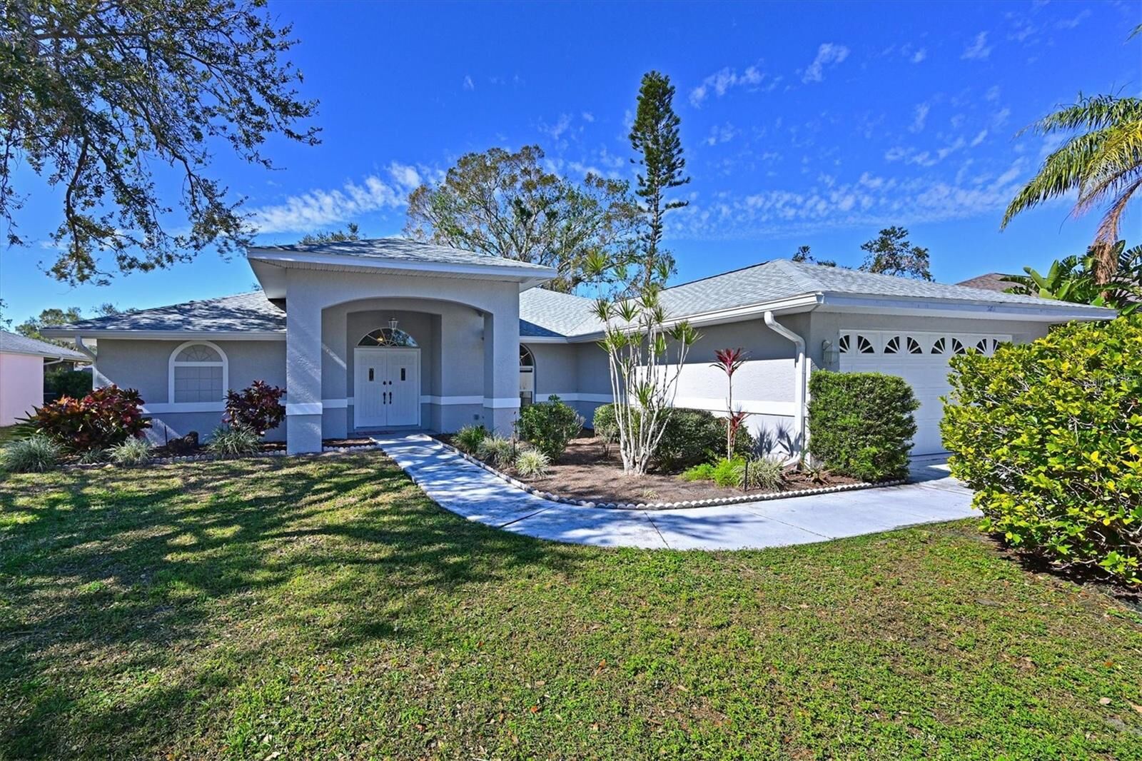 Property Photo:  3267 Crystal Lakes Court  FL 34235