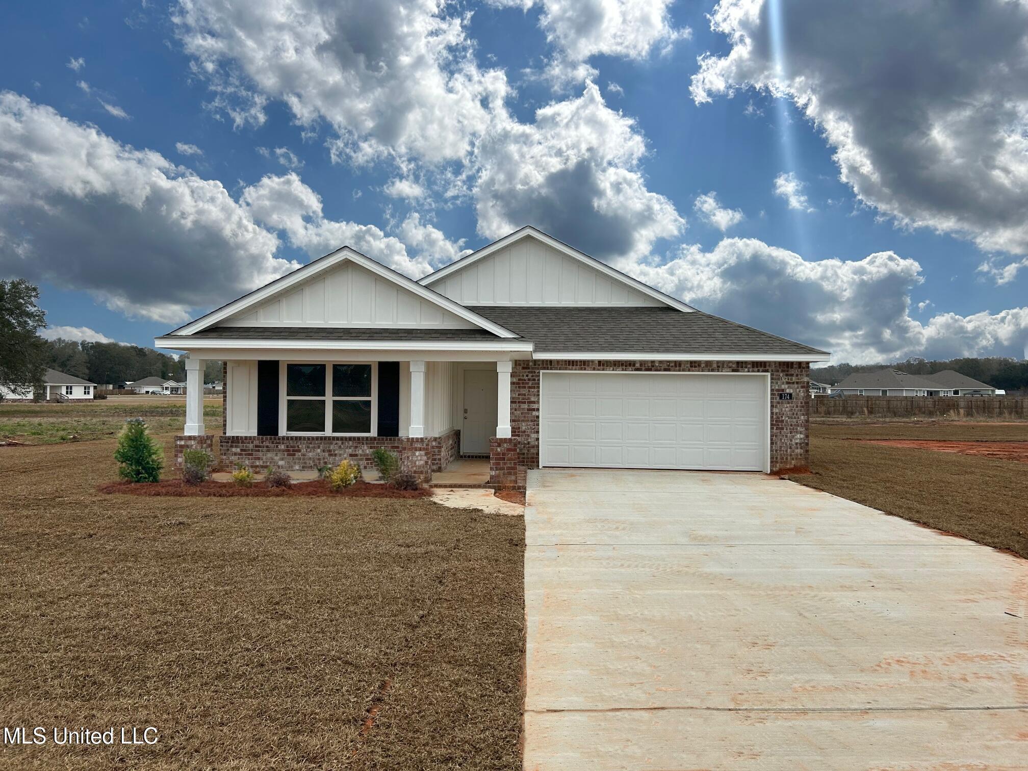 Property Photo: 174 Mill Court MS 39452