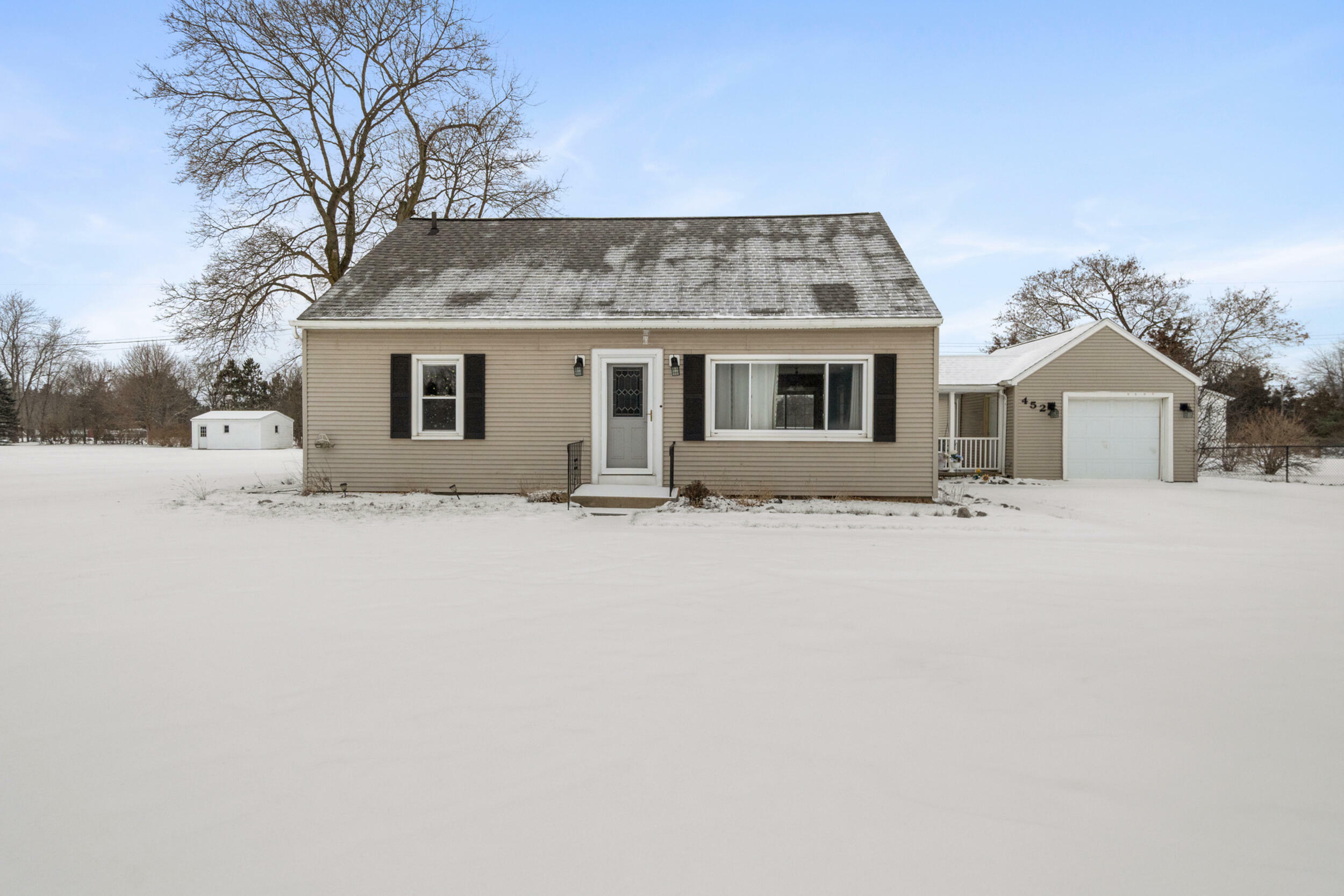 Property Photo:  4524 Brooklyn Road  MI 49201 