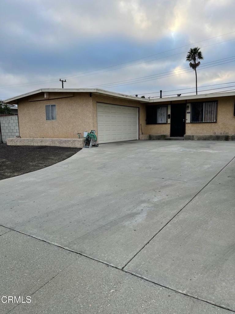 Property Photo:  3201 Madera Place  CA 93033 