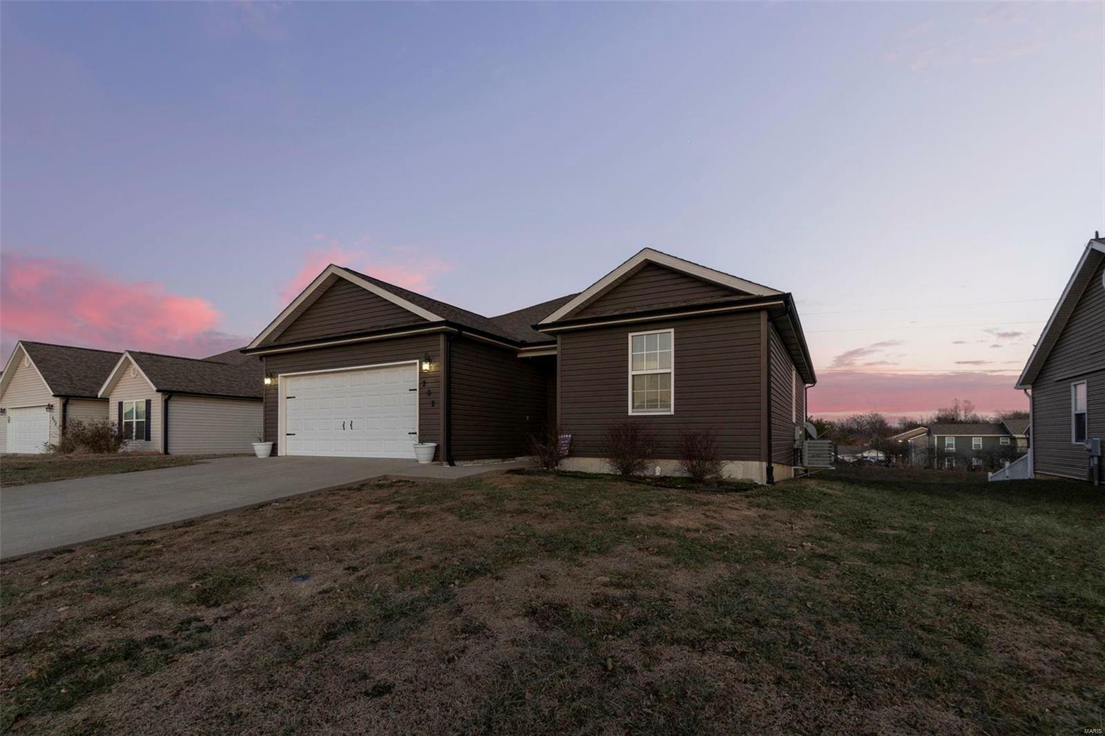 Property Photo:  202 Sun Valley Court  MO 63755 