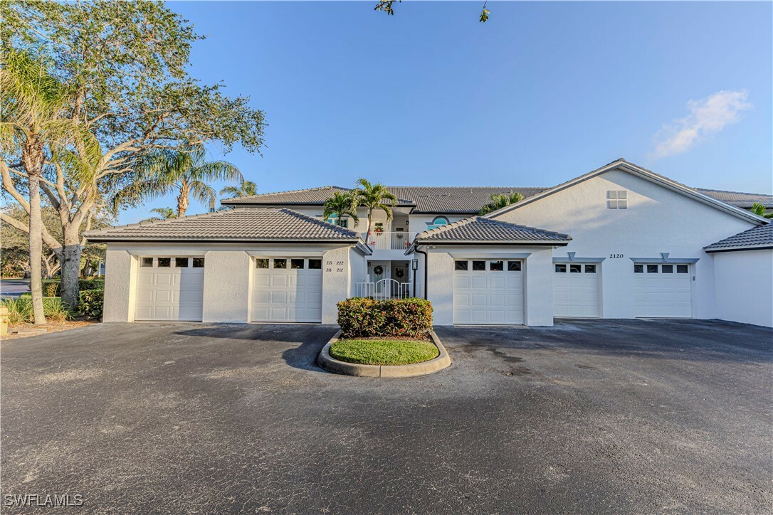 Property Photo:  2120 Cay Lagoon Dr 222  FL 34109 