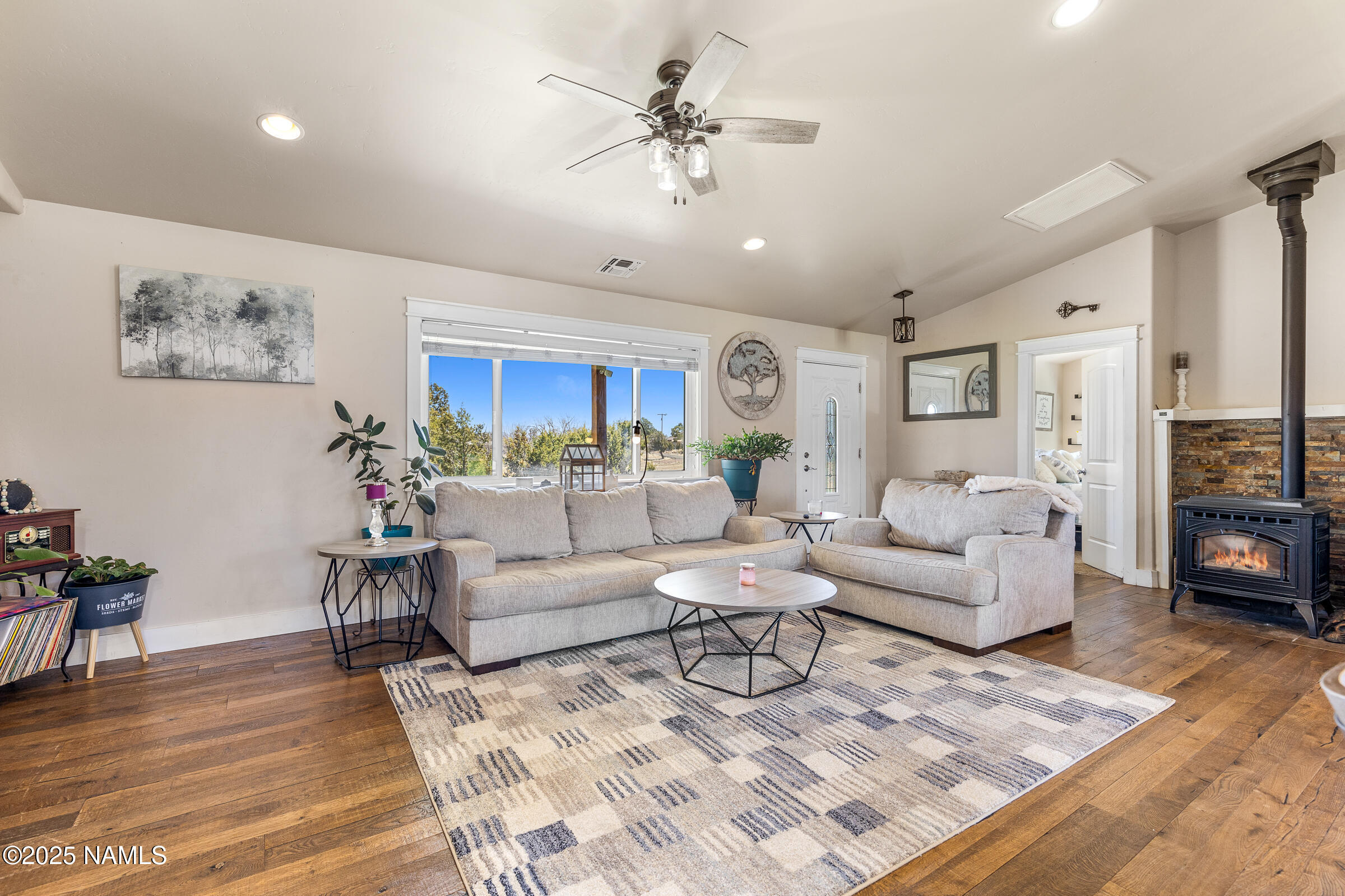 9655 Rosewood Drive  Flagstaff AZ 86004 photo