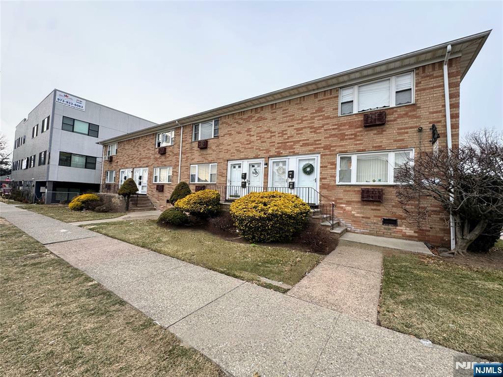 Property Photo:  432-434 Trenton Avenue 16  NJ 07503 