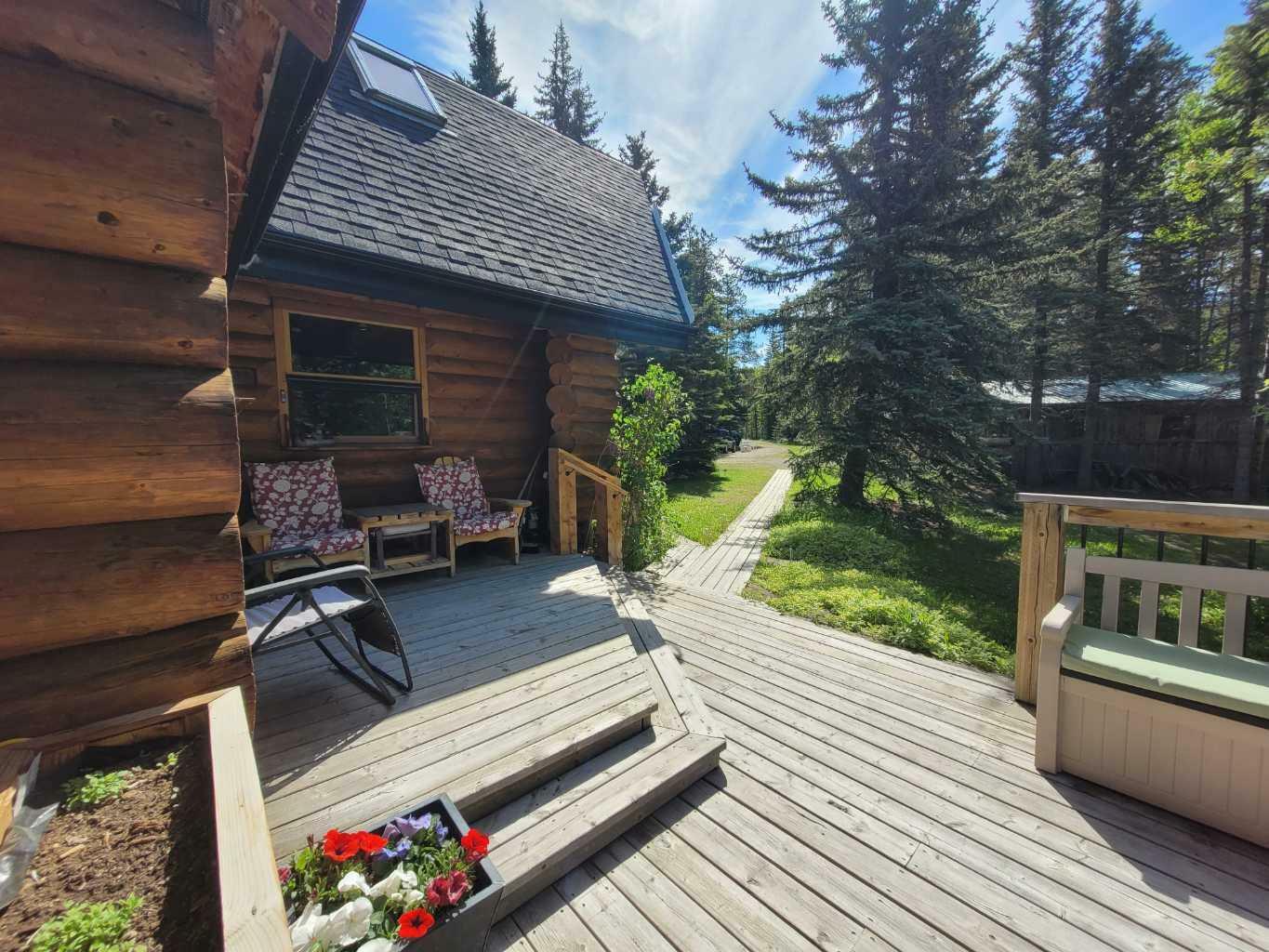 Property Photo: 64 Breezewood Bay AB T0L 0K0