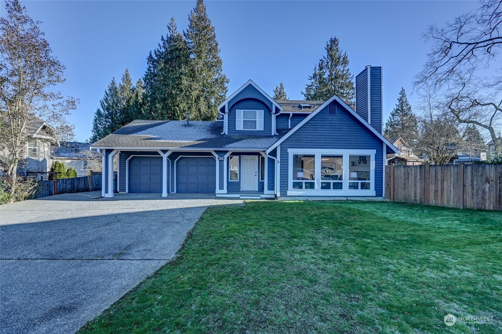 Property Photo: 12625 NE 81st Place WA 98033