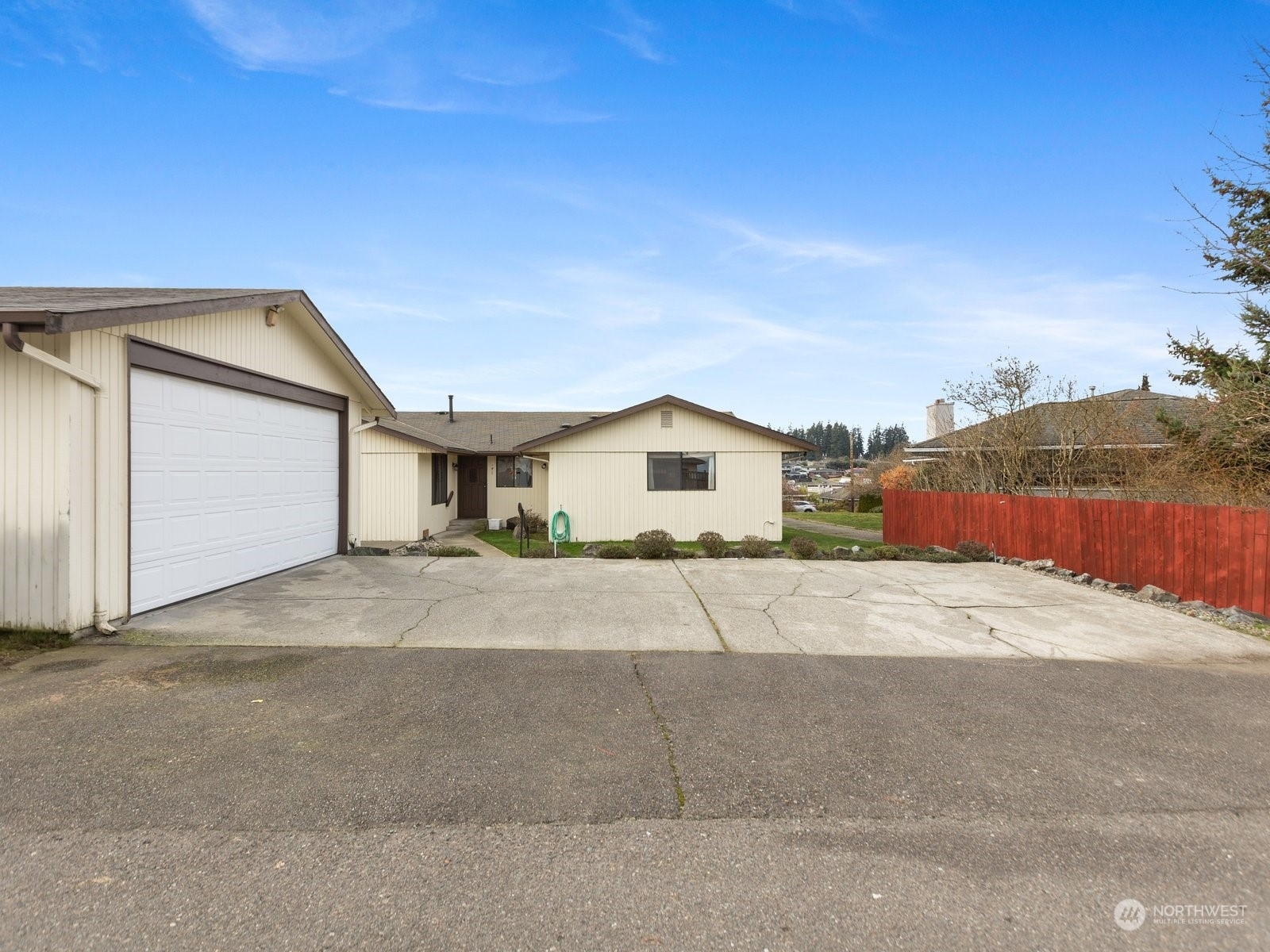 Property Photo:  5029  Wilmington Avenue  WA 98203 