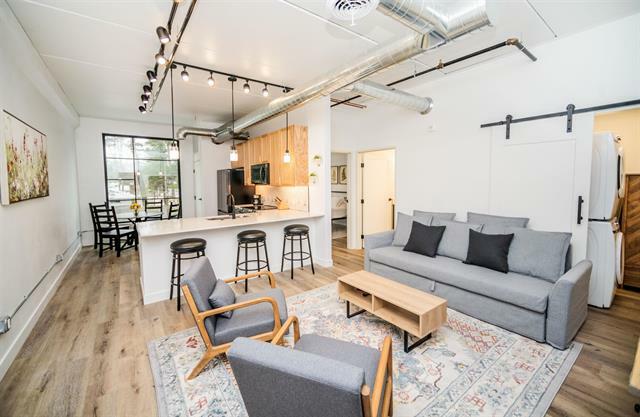 Property Photo:  1825 E Eighth Street  MI 49686 