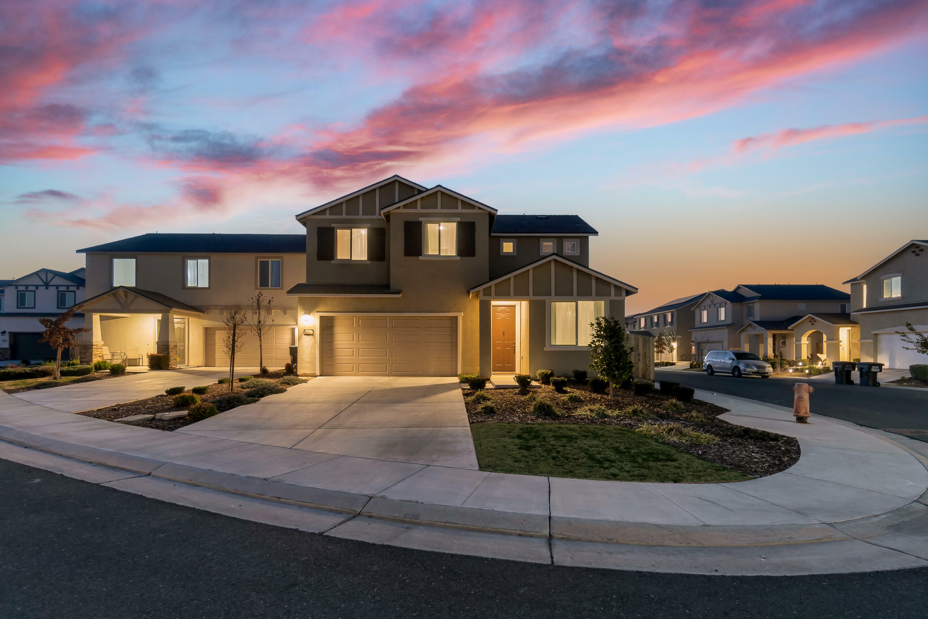 2207 S Crumal Street  Visalia CA 93292 photo