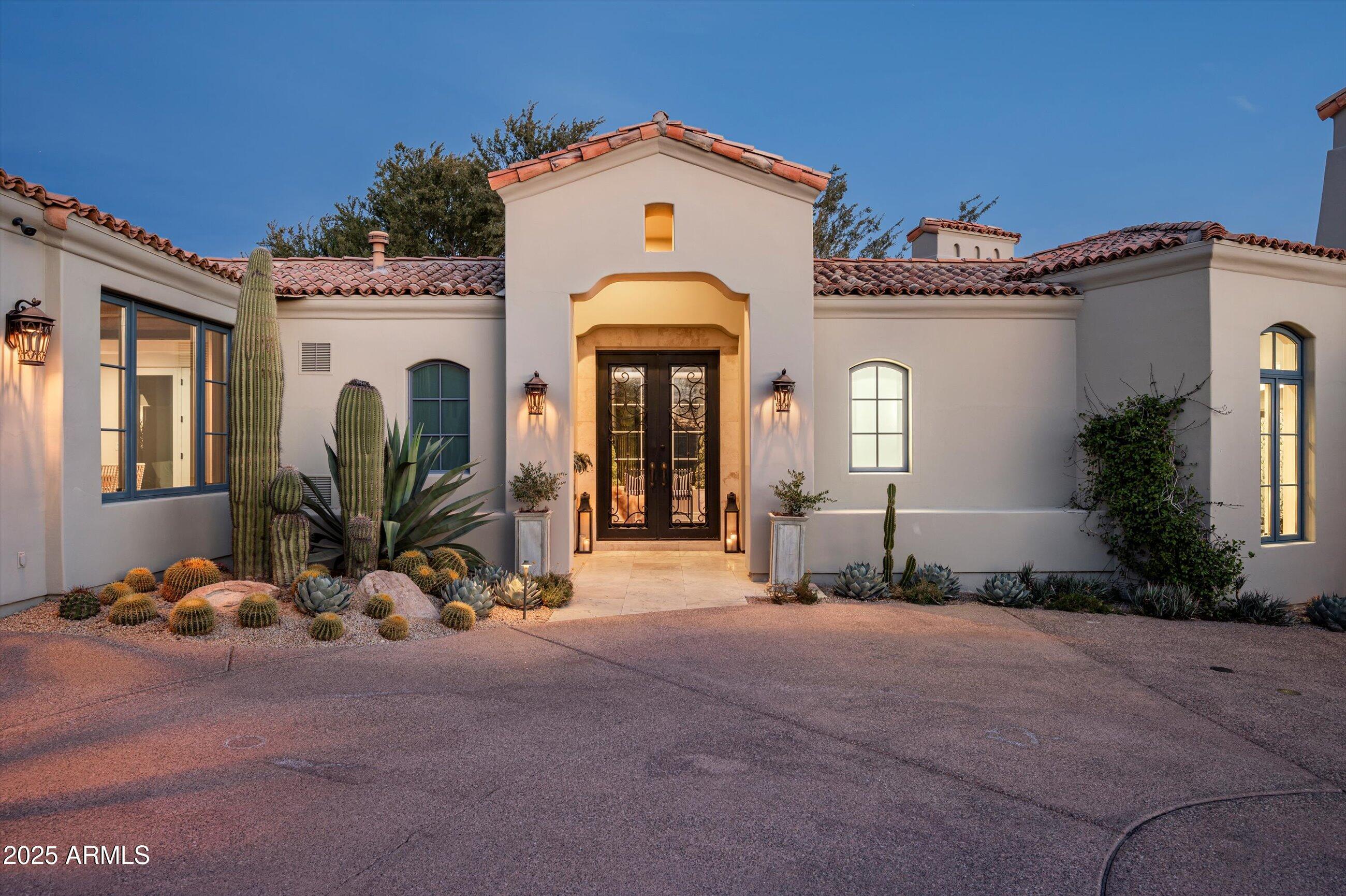 Property Photo: 9290 E Thompson Peak Parkway 422 AZ 85255