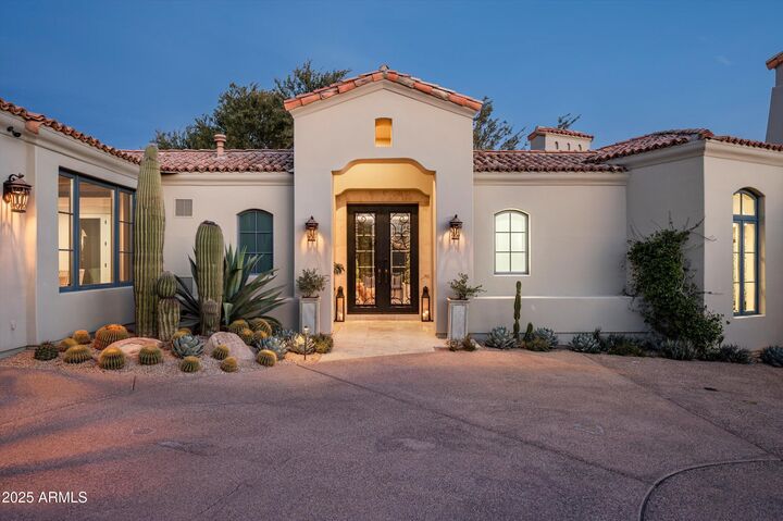 Property Photo: 9290 E Thompson Peak Parkway 422 AZ 85255