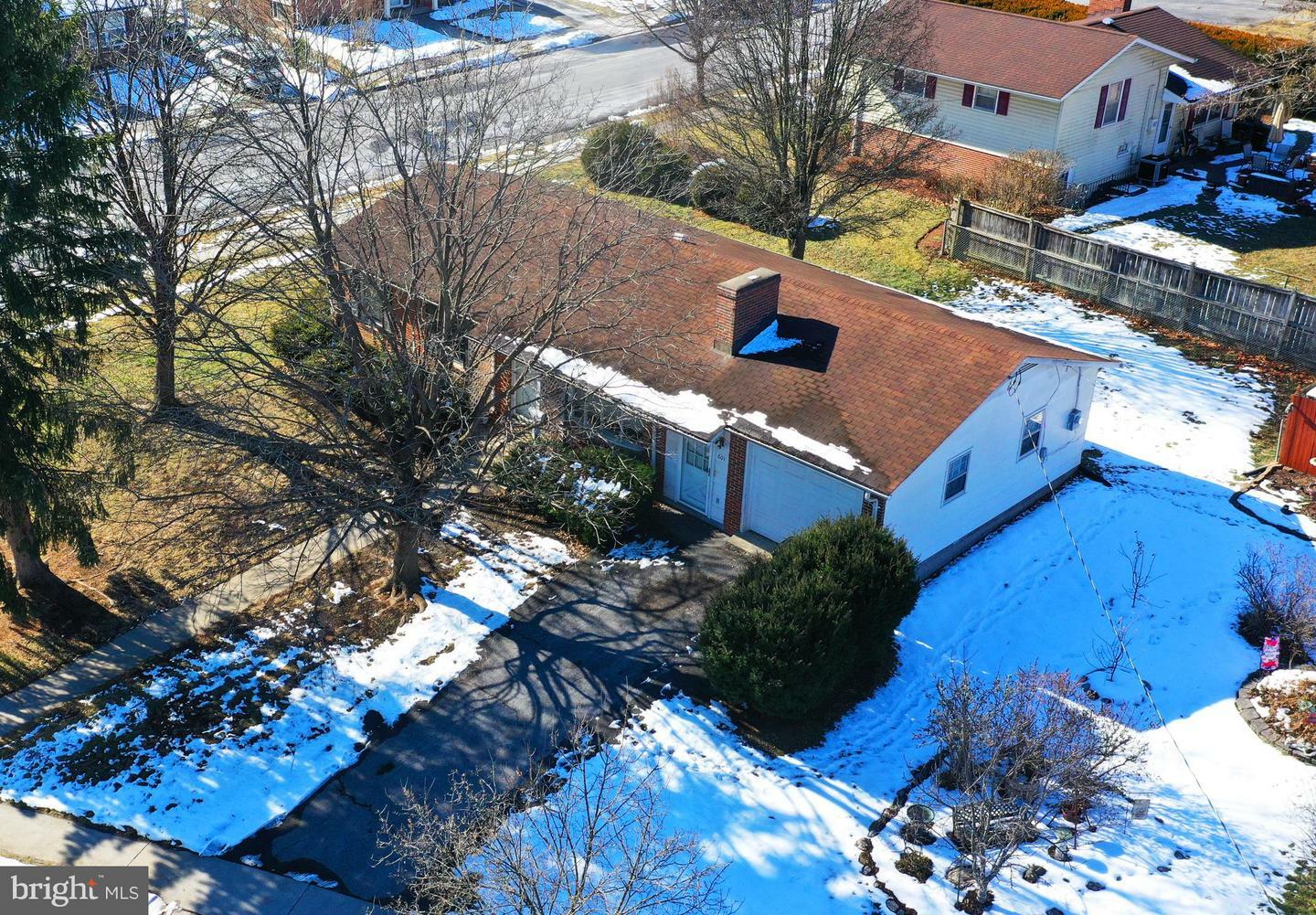 Property Photo:  601 Fairview Avenue  VA 22601 