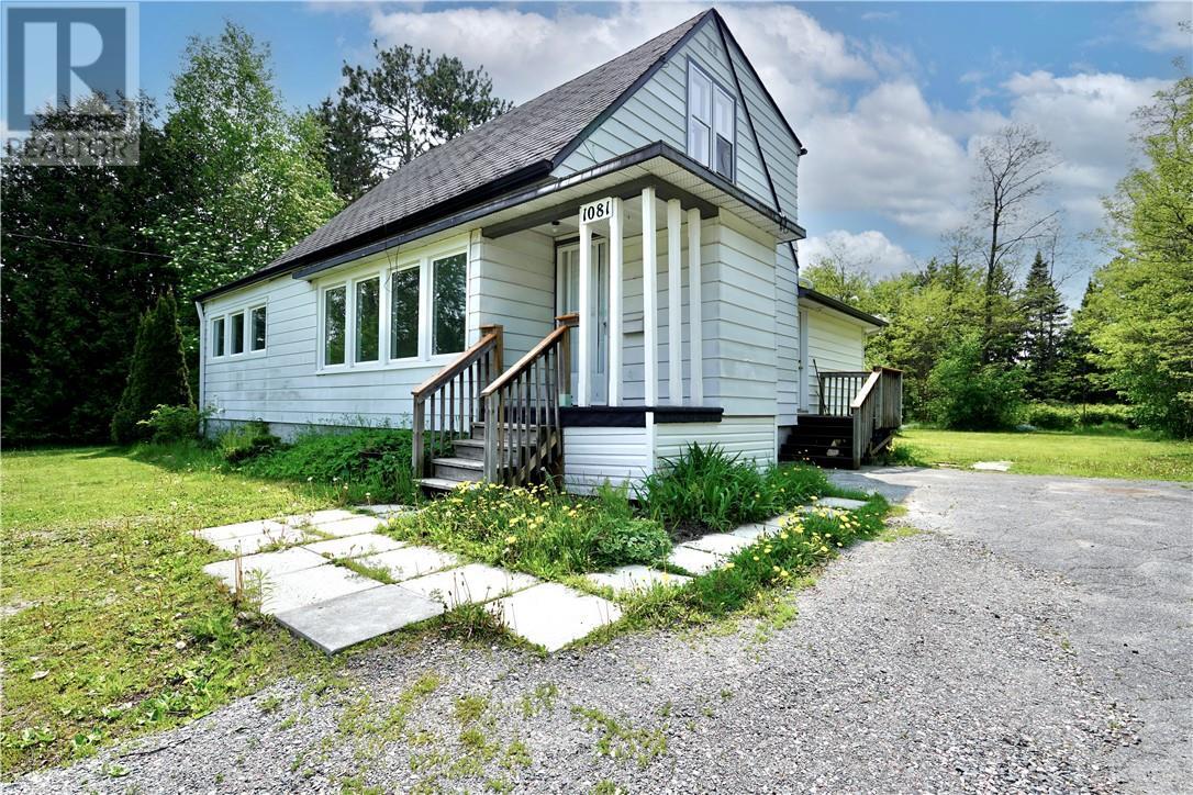 Property Photo: 1081 Attlee Avenue ON P3A 3J1