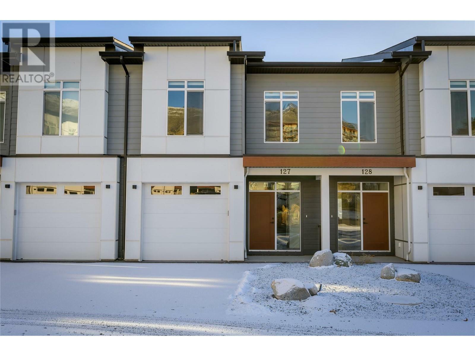 127 River Gate Drive  Kamloops BC V2H 0E4 photo