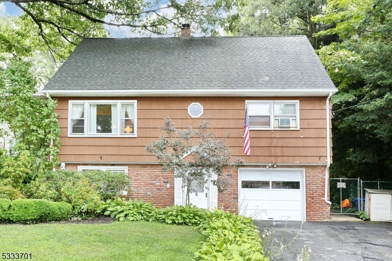 65 Oakwood Dr  Ringwood Boro NJ 07456 photo