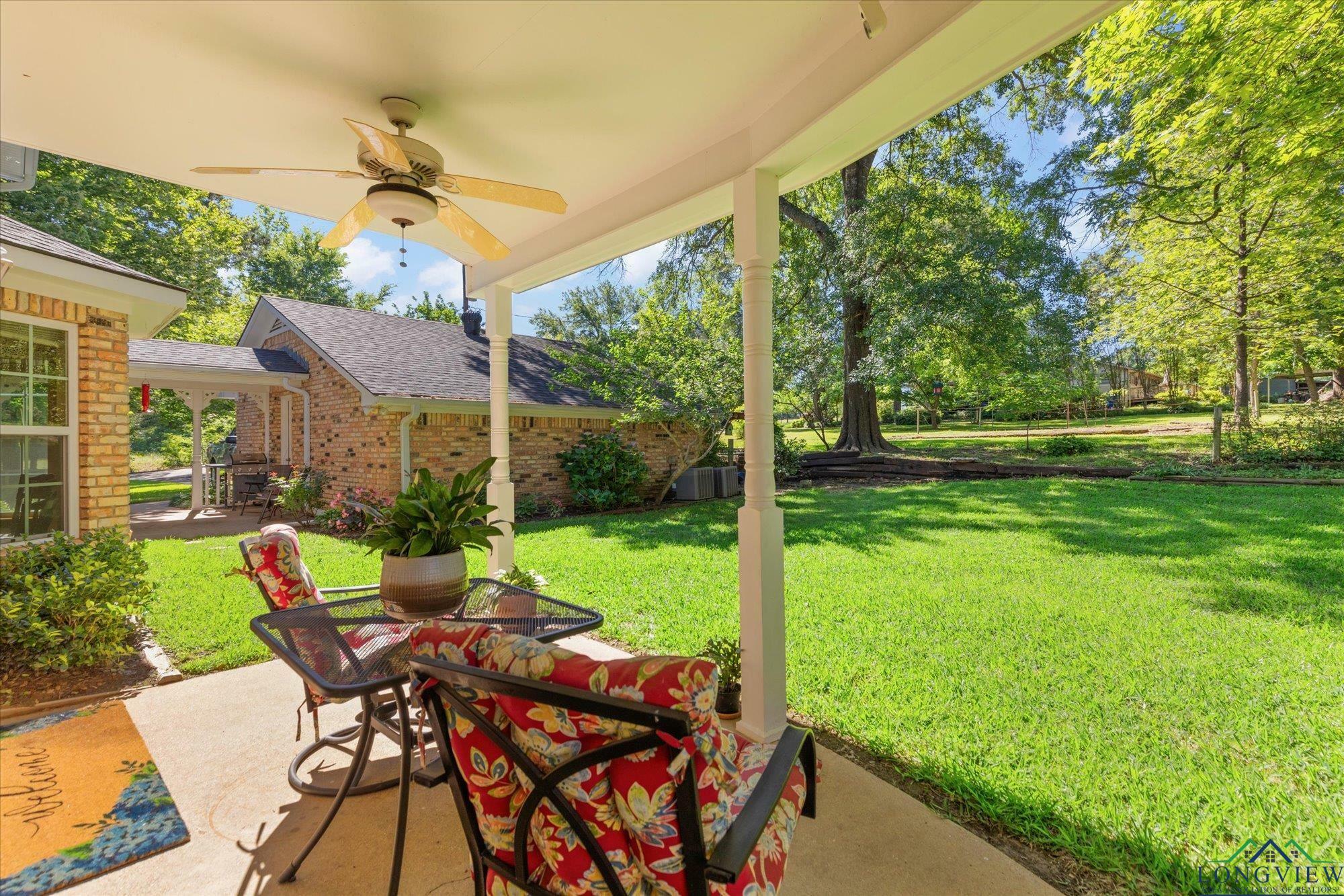Property Photo:  408 E Forest Dr  TX 75693 