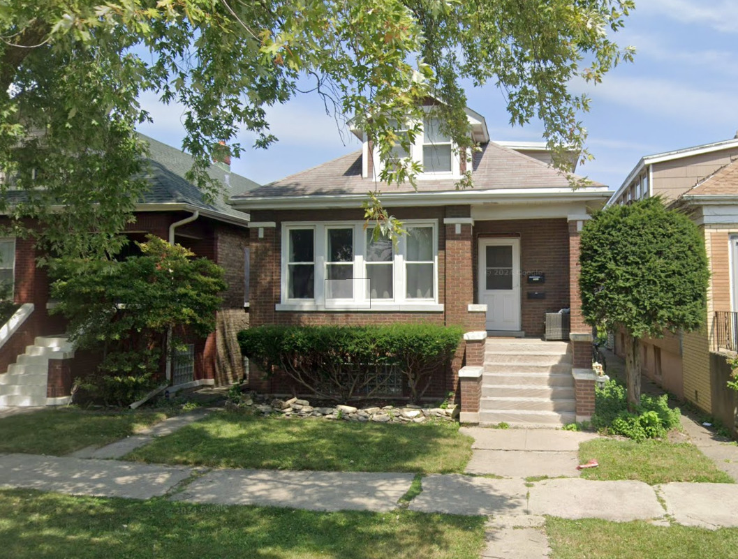 Property Photo: 5320 W Patterson Avenue IL 60641