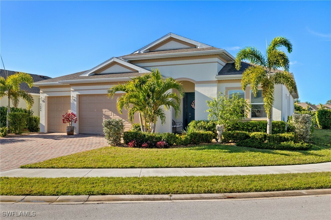 Property Photo: 3286 Baravaldo Circle FL 33909