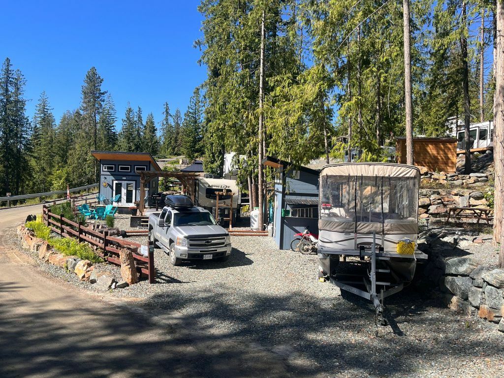 Photo de la propriété: 5363 Squilax-Anglemont Road 93 BC V0E 1M6